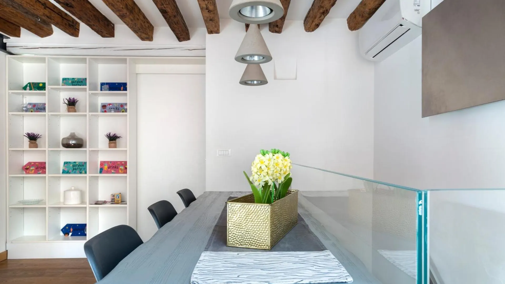 Tre Elementi, Guest House Close The Grand Canal Venice Italy