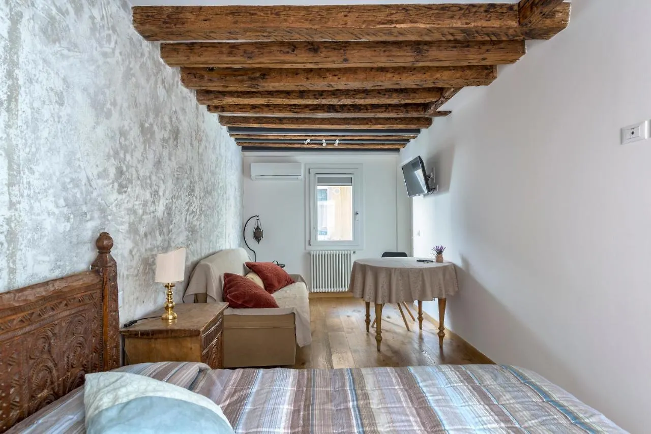 Tre Elementi, Guest House Close The Grand Canal Venice Italy