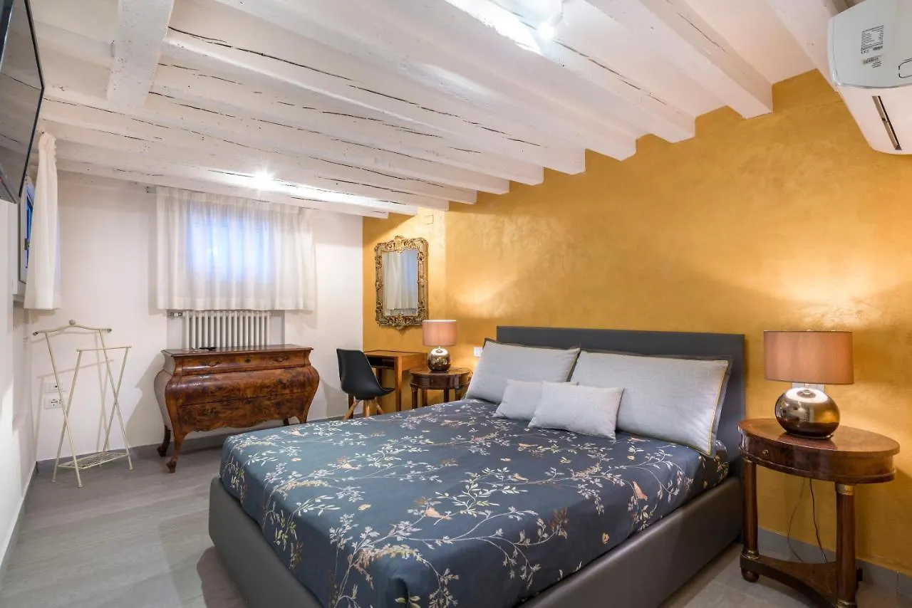 Tre Elementi, Guest House Close The Grand Canal 베니스